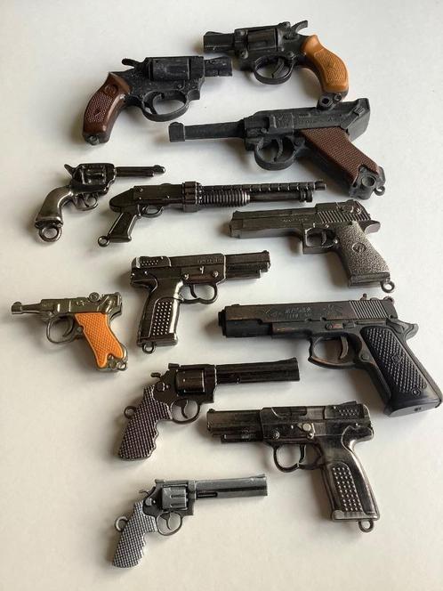 VINTAGE TOY GUNS (sleutelhangers) MINIATUREN., Antiek en Kunst, Antiek | Speelgoed, Ophalen