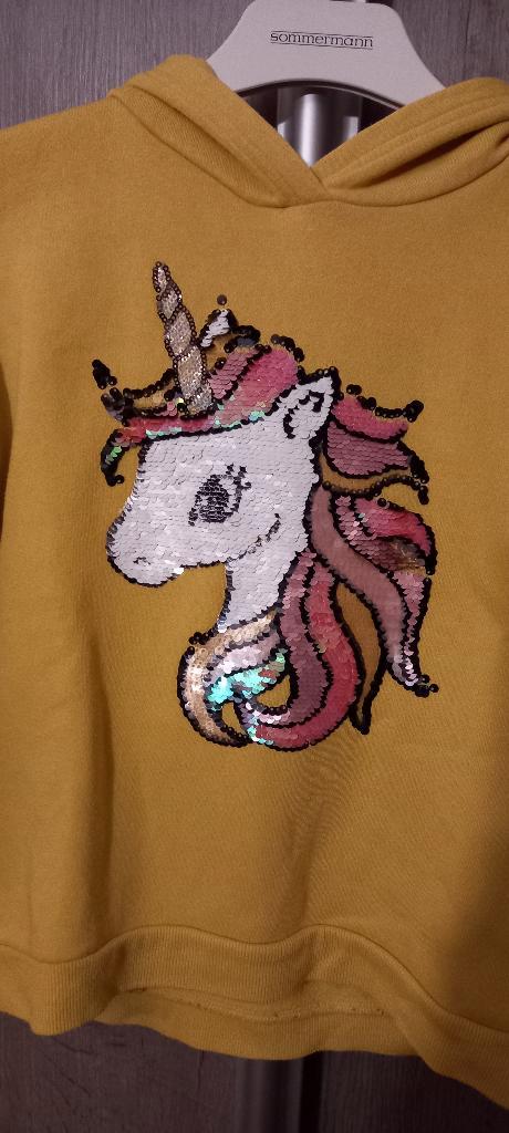 gele hoodie met eenhoorn H&M maat 134-140, Kinderen en Baby's, Kinderkleding | Maat 134, Zo goed als nieuw, Meisje, Trui of Vest