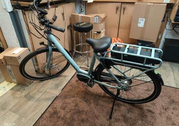 Oxford electrische damesfiets met middenmotor. beschikbaar voor biedingen