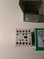 Schneider SCA3KN22BD contactor - contacteur, Ophalen of Verzenden, Zo goed als nieuw, Motor sturing