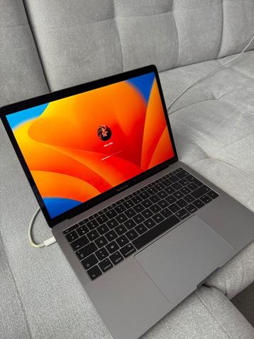 Macbook Pro beschikbaar voor biedingen