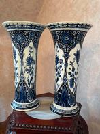 Delfts blauw 2 vazen, Antiquités & Art, Antiquités | Vases, Enlèvement ou Envoi