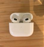 Apple airpods 3 + 2 hoesjes, Telecommunicatie, Verzenden, Zo goed als nieuw, In gehoorgang (in-ear), Bluetooth