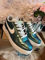 Nike airschoenen, Ophalen of Verzenden, Zo goed als nieuw
