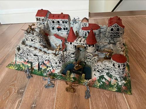 Kasteel uit kunststof voor ridders en soldaten, Kinderen en Baby's, Speelgoed | Actiefiguren, Gebruikt, Ophalen