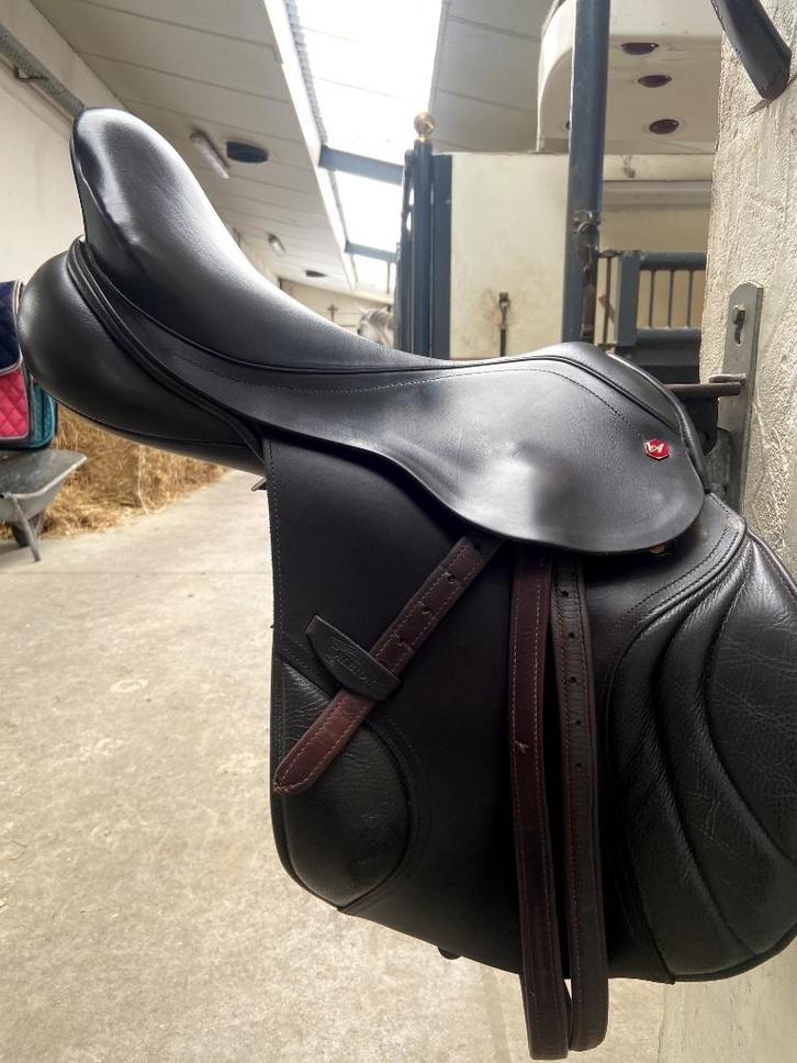 Albion K2 Jump Zadel, Dieren en Toebehoren, Paarden, M