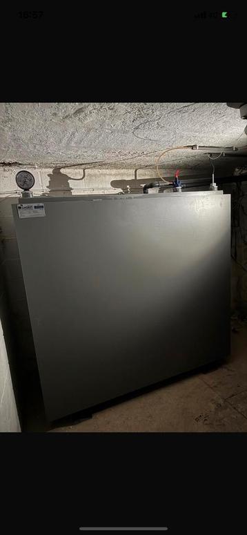 Citerne + chaudière a petrole les 2 beschikbaar voor biedingen