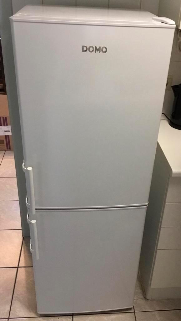 Domo frigo- diepvries, met garantie en factuur, Elektronische apparatuur, Koelkasten en IJskasten, Zo goed als nieuw, Ophalen