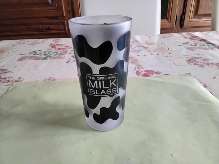 The Original Milk Glass, Verzamelen, Glas en Drinkglazen, Nieuw, Ophalen