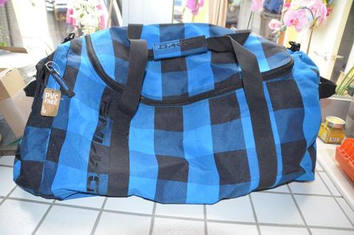 Sporttas Dakine - Adidas - Kipling, Handtassen en Accessoires, Tassen | Schooltassen, Nieuw, Schoudertas, 50 cm of meer, 30 tot 40 cm