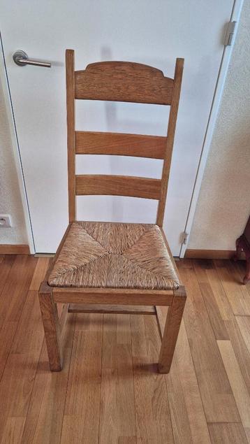 Stoelen (eik) 6 stuks met rieten zitvlak beschikbaar voor biedingen