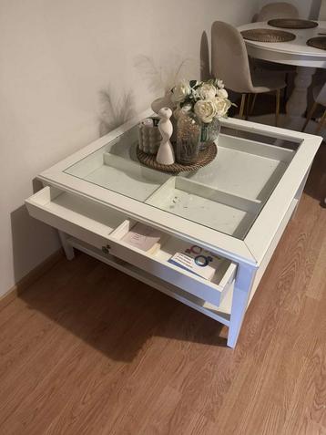 Table basse IKEA, Enlèvement, Comme neuf