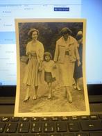 Dona Fabiola en Pr.Liliane en kind, Verzamelen, Ophalen of Verzenden, Gebruikt, Kaart, Foto of Prent