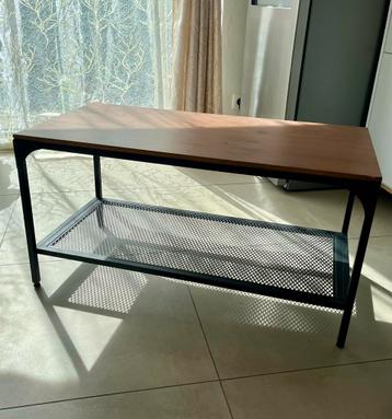 Salontafel beschikbaar voor biedingen