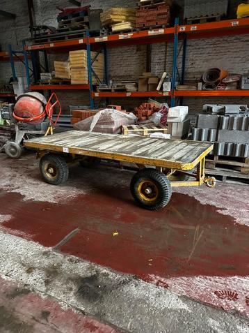 Trekkar beschikbaar voor biedingen