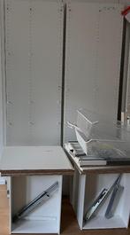 Armoire haute Ikea Pax 50x58x236 cm, trois étagères s. porte, Maison & Meubles, Armoires | Autre, Enlèvement, Utilisé