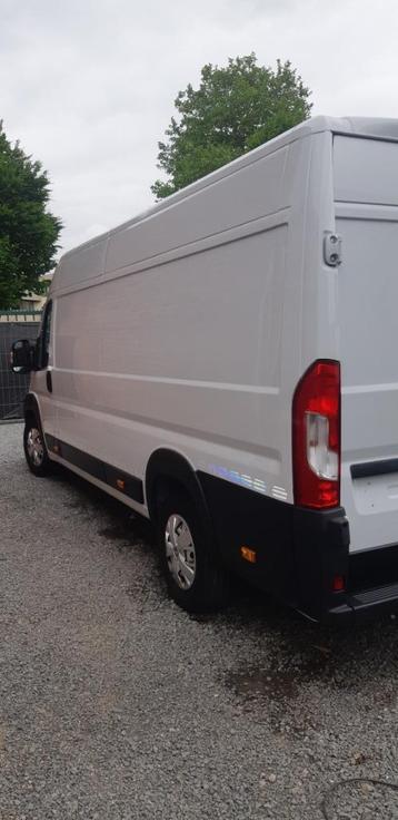 PEUGEOT BOXER L4H2 2023 12000KM  NIEUW beschikbaar voor biedingen