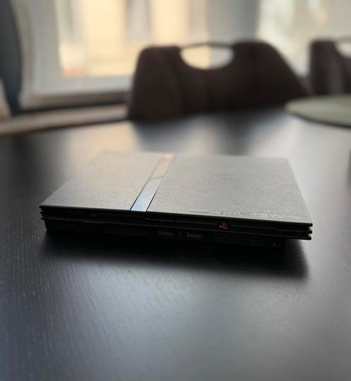 PS2 Console + Games & Accessoires, Games en Spelcomputers, Spelcomputers | Sony PlayStation 2, Zo goed als nieuw, Slim, Zwart