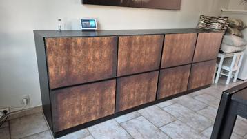 gerenoveerde dressoir beschikbaar voor biedingen