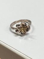 925 sterling silver Zilveren Ring met bloem flower zilver, Handtassen en Accessoires, Antieke sieraden, Ophalen of Verzenden, Zilver