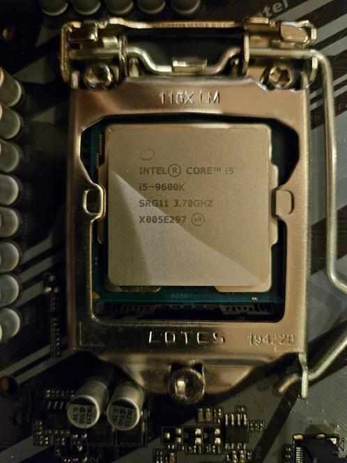 intel i5-9600k, Computers en Software, Processors, Gebruikt, 6-core, 3 tot 4 Ghz, Ophalen