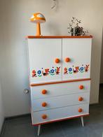 Vintage kinderkleedkastje, Ophalen, Zo goed als nieuw, Kast