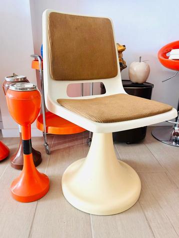 Chaise space age pied tulipe F. Stuckenbröker Lockhausen beschikbaar voor biedingen