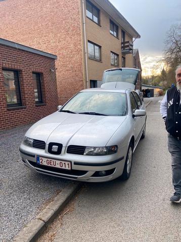 Seat leon 1m, Argent ou Gris, Achat, 5 portes, Particulier