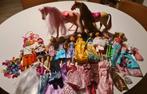 Barbieset met paarden en kleertjes, Kinderen en Baby's, Speelgoed | Poppen, Zo goed als nieuw, Ophalen, Barbie