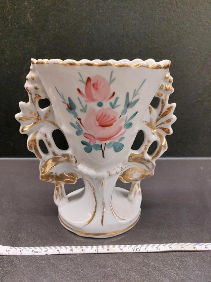 Sierlijke, antieke porseleinen vaas, Antiek en Kunst, Antiek | Vazen, Ophalen