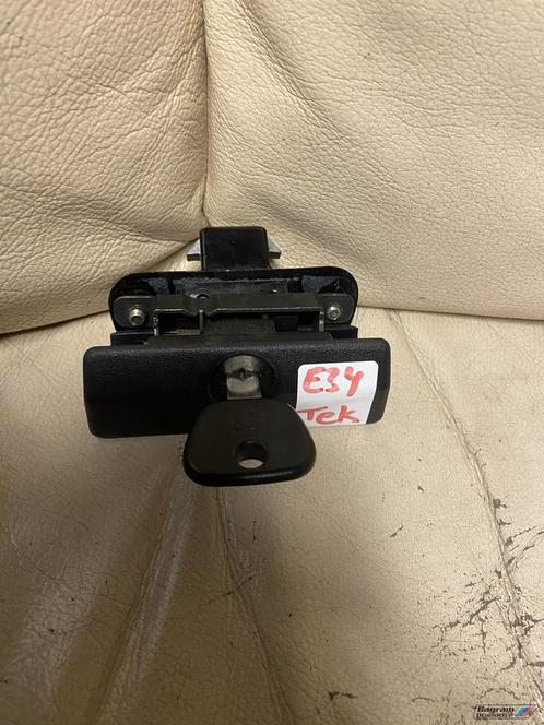 Bmw E34 dashboardkastje slot / hendel Met sleutel 5-serie, Auto-onderdelen, Carrosserie, BMW, Gebruikt, Ophalen of Verzenden