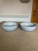 2 grijze kommen doorsnede 25 cm, Vista 8 euro vr 2 kommen, Ophalen of Verzenden, Zo goed als nieuw, Aardewerk, Kom(men)