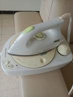 Fer à repasser Moulinex avec réservoir d'eau et vapeur, Electroménager, Enlèvement