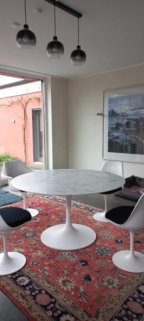Tulipe kussens stoelen tulipe fauteuils tulipe eero saarinen, Huis en Inrichting, Woonaccessoires | Kussens, Zo goed als nieuw