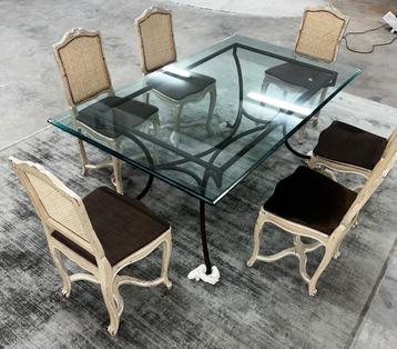 Prachtige industriële/vintage design eettafel beschikbaar voor biedingen