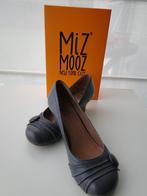 Blauwe pumps van Miz Mooz - maat 40, Kleding | Dames, Schoenen, Miz Mooz, Pumps, Blauw, Ophalen of Verzenden