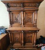 Leeuwenkop dressoir Vlaamse Renaissance in notenhout 18/19e?, Antiek en Kunst, Antiek | Meubels | Kasten, Ophalen