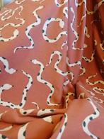 2 coupons jersey stoffen snakes, brique., 120 cm of meer, Nieuw, Ophalen of Verzenden, Katoen