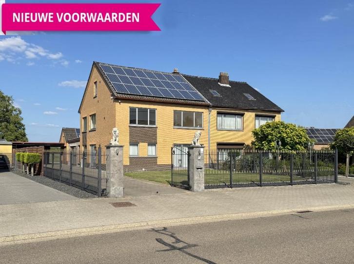 Ruime 4-Slaapkamerwoning en 2 Badkamers in Diepenbeek, Immo, Huizen en Appartementen te koop, Hasselt, 1500 m² of meer, Twee onder één kap