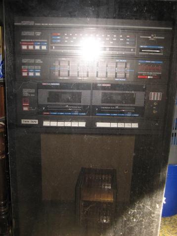 amstrad stereoketen in kast beschikbaar voor biedingen