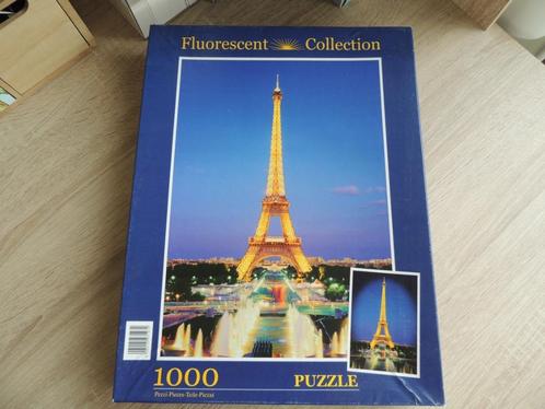 Puzzle 1000 pièces - Tour Eiffel fluorescent, Hobby en Vrije tijd, Denksport en Puzzels, Legpuzzel, Ophalen