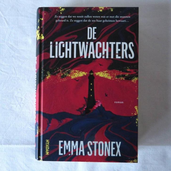Emma Stonex - De Lichtwachters, Boeken, Romans, Zo goed als nieuw, België, Ophalen of Verzenden
