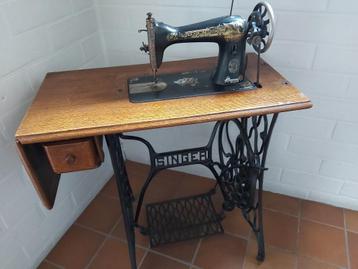 Singer naaimachine beschikbaar voor biedingen