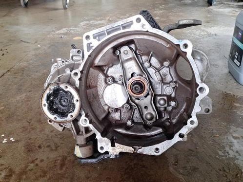 Versnellingsbak van een Volkswagen Caddy, Auto-onderdelen, Transmissie en Toebehoren, Volkswagen, Gebruikt, 3 maanden garantie