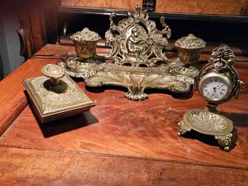 Ensemble de bureau bronze doré autour de 1900 beschikbaar voor biedingen