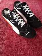 Sneakers Puma en daim noir/rouge en cuir blanc EU 45, Puma, Comme neuf, Enlèvement, Baskets