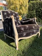 Magnifique fauteuil bergère Louis XV velours Kenzo, Antiek en Kunst, Ophalen