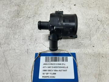 POMPE A EAU Jaguar E-Pace (01-2017/-) (DX2318D474AC), Utilisé, Jaguar