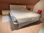 Bed met lattenbodem +2 nachttafels, Huis en Inrichting, Ophalen, Zo goed als nieuw