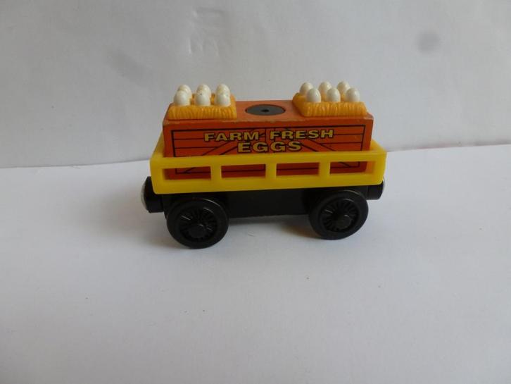 Brio-compatibel wagon met lading eieren egg car, Kinderen en Baby's, Speelgoed | Houten speelgoed, Zo goed als nieuw, Ophalen of Verzenden